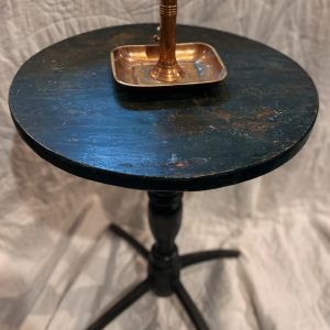 Primitive Green side table Ca.1820 325.00 CND