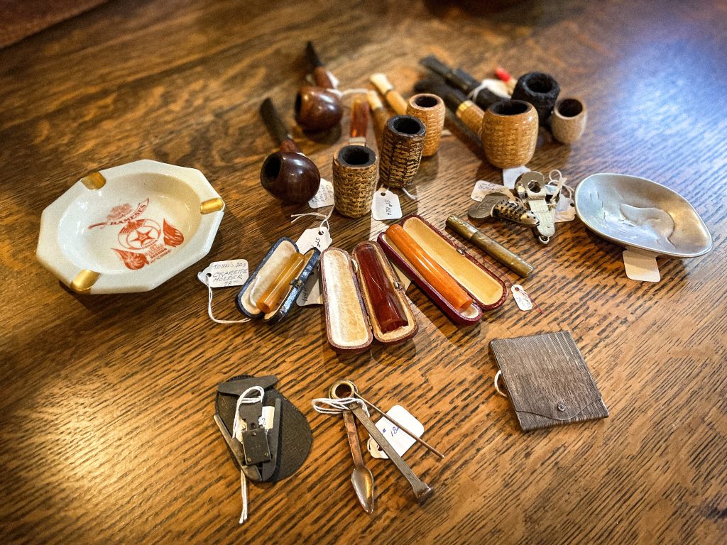Antique/Vintage Tobacco items. Tobacco Pipes, Tins, ashtrays ,cigarette holders and paraphernalia.