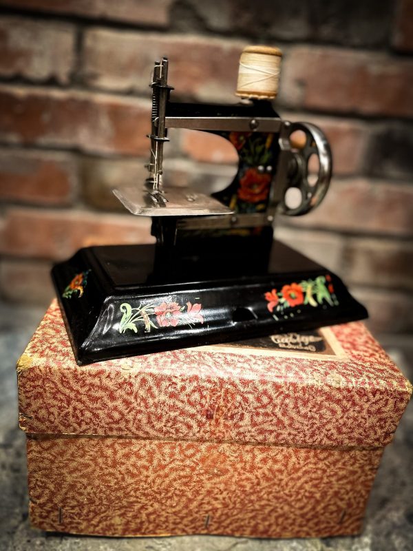 Vintage Toy Sewing Machine