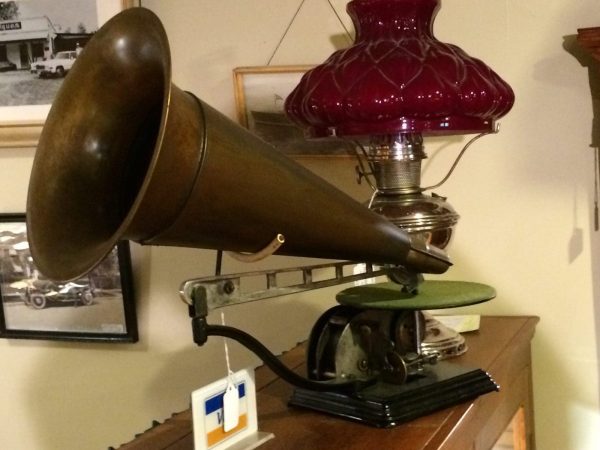 Antique Phonograph Columbia 1902