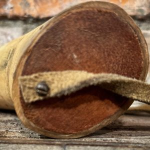 Various Antique Powder Horns - Image 4