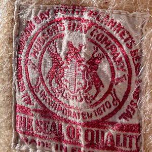 Hudson's Bay 3.5-point Blanket - Image 2
