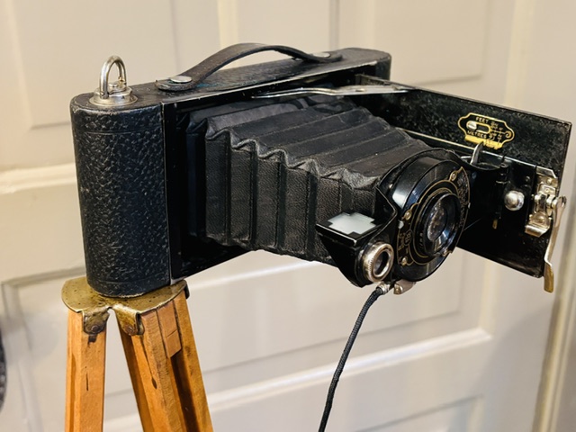 Antique Kodak bellows Camera/tripod 365.00 CND